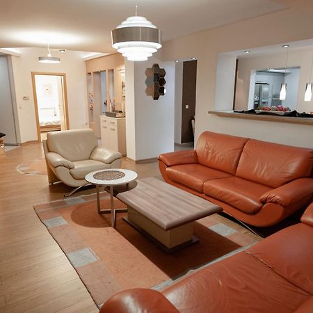Grand Central Apartment Skopje Eksteriør bilde